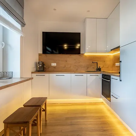 Apartment V93
